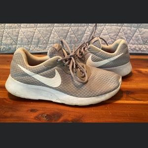 Grey Nike Tennis Shoes
